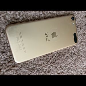 iPod touch (6th generation) 32 GB + case